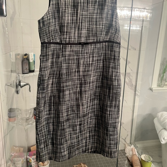 Tessuti two-piece business suit, dress and jacket matching size 10 - Picture 5 of 15